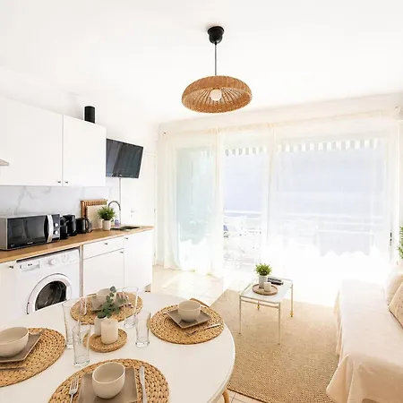 Henri Camille Real Estate - Cirodde - 2bedrooms 5 Min Croisette Ferienhaus *